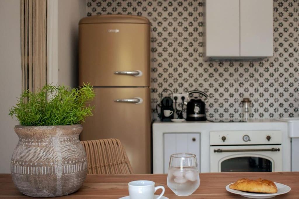 Aurora Apartment Pera Gyalos Экстерьер фото